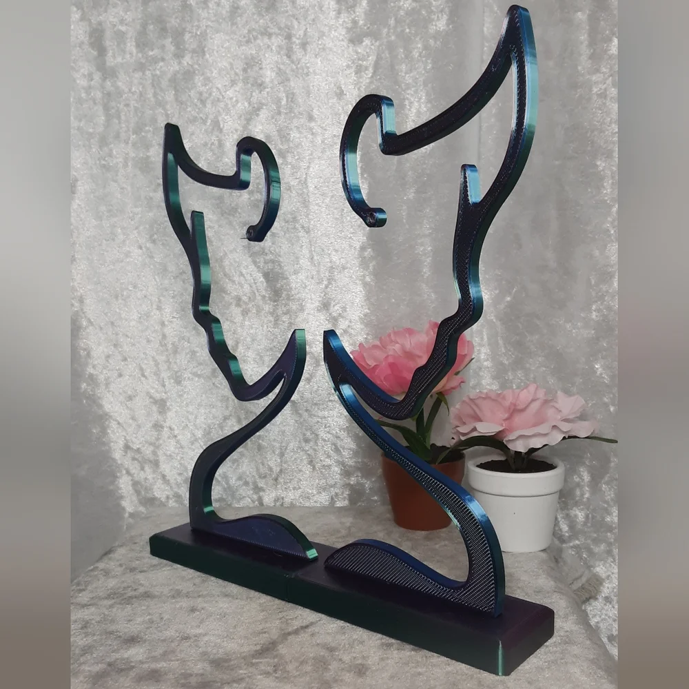 Handmade Earring Stand 3D Printed Chameleon Color